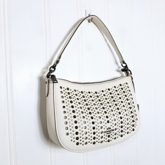 Coach Handbags - Coach Studded Shoulder Bag Womens Pebbled Chalk Leather Chelsea Purse 37036